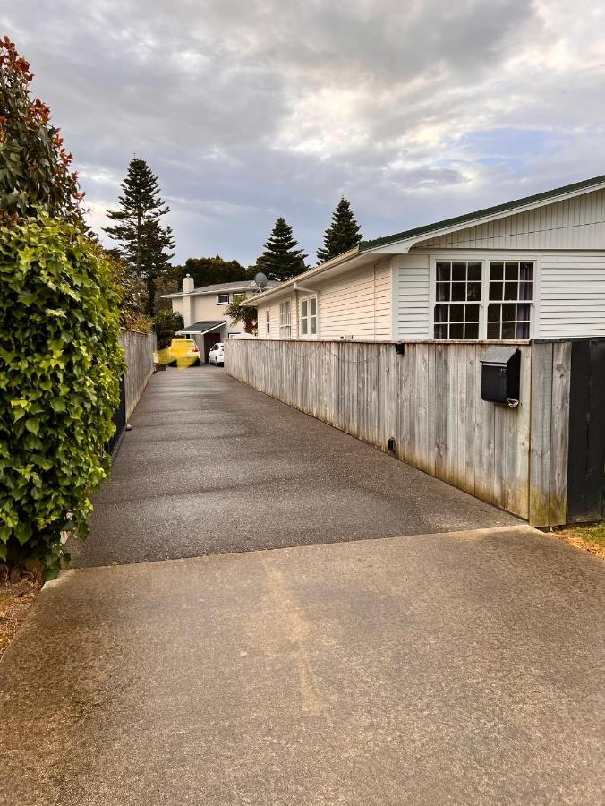 The Perfect Getaway For Two In A Large Suite Whanganui Kültér fotó